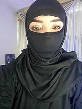 Snapshot of Uzra_hayed chatting on 09/27/25, 12:21 Uzra hayed online show from 09/27/25, 12:21