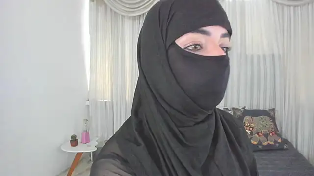 Snapshot of Uzra_hayed chatting on 06/03/26, 02:55 Uzra hayed online show from 06/03/26, 02:55