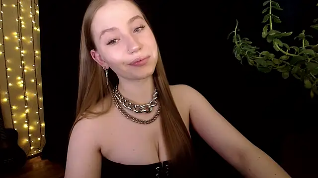 SindiWatsoon online show from 10/30/25, 12:17