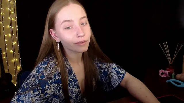Snapshot of SindiWatsoon chatting on 06/04/26, 12:22 SindiWatsoon online show from 06/04/26, 12:22