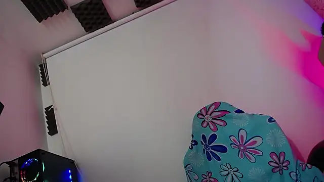 luly pink online show from 01/14/26, 03:34