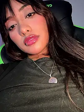 VictoireFeller online show from 01/12/26, 03:23