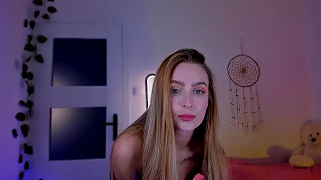 Kamila icee online show from 03/19/25, 07:49