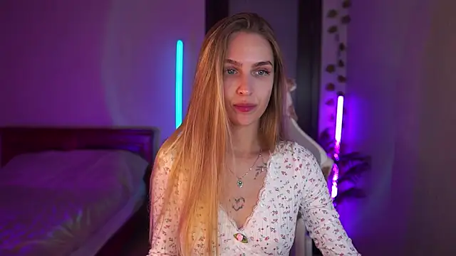 Kamila icee online show from 09/13/25, 06:29