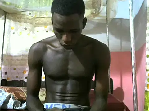 Snapshot of Bigras0011 chatting on 02/19/25, 03:50 Bigras0011 online show from 02/19/25, 03:50