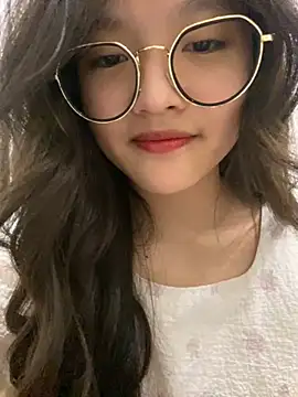 Krixxi22 online show from 12/10/24, 05:00