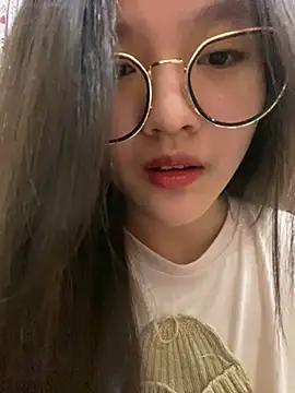 Krixxi22 online show from 02/13/25, 03:14