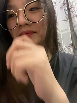 Krixxi22 online show from 02/21/25, 03:43