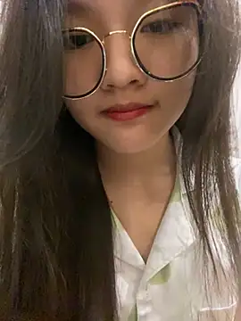 Krixxi22 online show from 03/10/25, 02:59