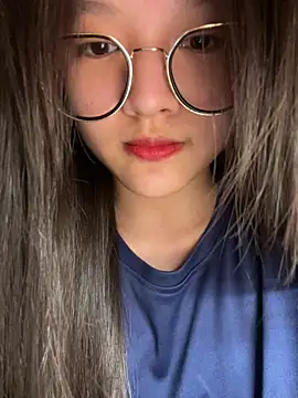 Krixxi22 online show from 12/19/25, 06:04