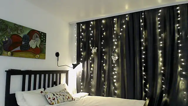 Snapshot of winter__sun chatting on 01/11/26, 04:34 winter sun online show from 01/11/26, 04:34