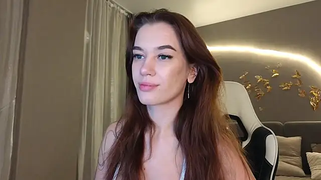 Snapshot of BBabyShark chatting on 10/30/25, 02:46 BBabyShark online show from 10/30/25, 02:46