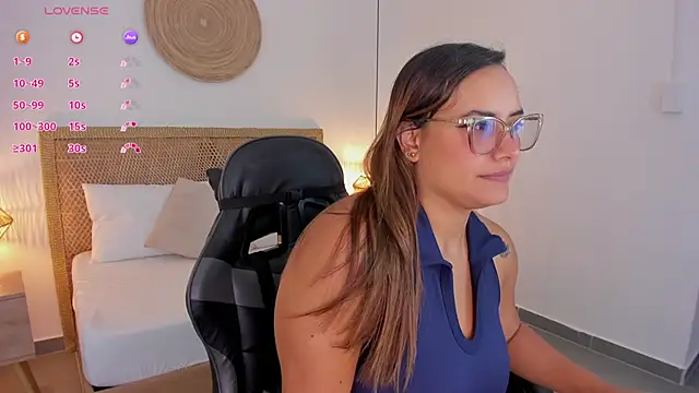 zoe danae  online show from 07/22/26, 12:30