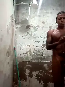 tattuadomorenoo99 online show from 03/05/25, 07:38