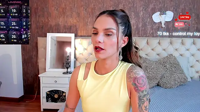 Snapshot of MeganLorensx chatting on 06/24/26, 08:41 MeganLorensx online show from 06/24/26, 08:41