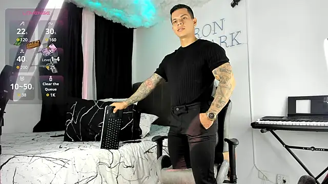 Snapshot of Aron_Dark chatting on 12/01/24, 07:36 Aron Dark online show from 12/01/24, 07:36