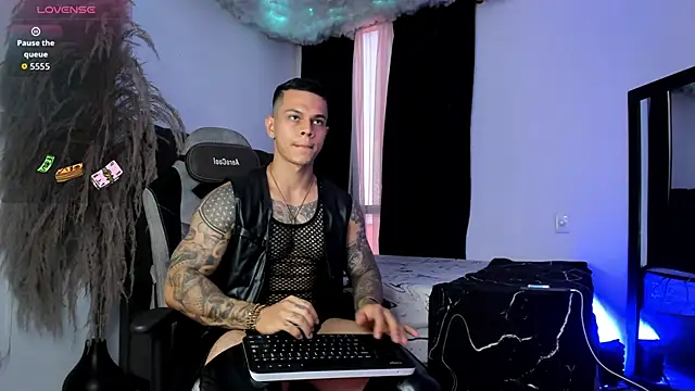 Aron Dark online show from 02/25/26, 07:01