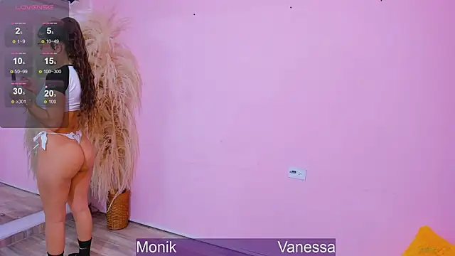 Wetnaughtygirls online show from 01/16/26, 01:31