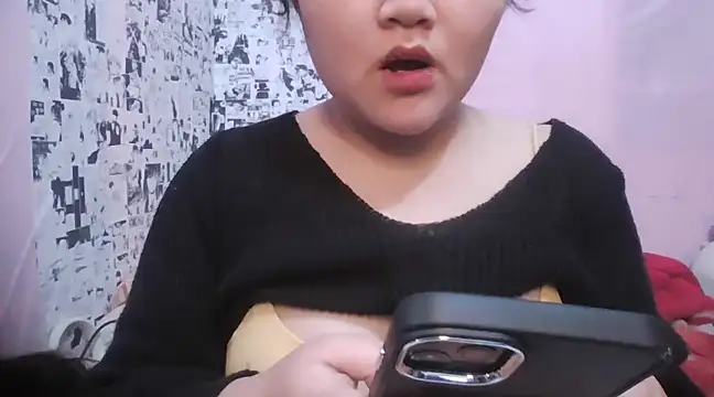 HoneyBuns 05 online show from 12/27/24, 04:43