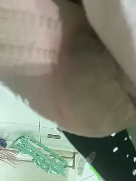 HoneyBuns 05 online show from 02/07/25, 07:38