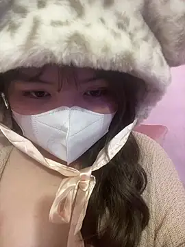 HoneyBuns 05 online show from 03/08/25, 07:27