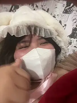 HoneyBuns 05 online show from 03/09/25, 09:02