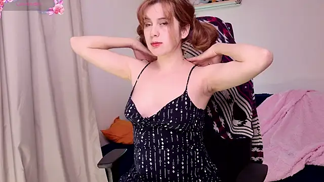 Snapshot of Lisa_sweetheels chatting on 02/17/25, 03:42 Lisa sweetheels online show from 02/17/25, 03:42