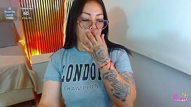 martinna tay online show from 04/23/26, 03:08