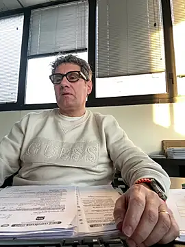 Snapshot of Britmi chatting on 02/07/25, 03:52 Britmi online show from 02/07/25, 03:52