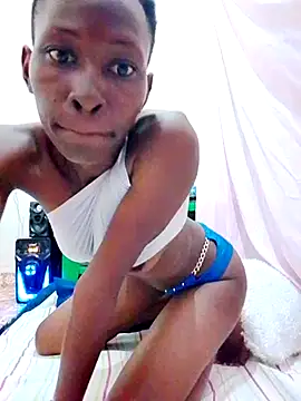 LOVELY-2BERRY online show from 02/07/25, 06:24