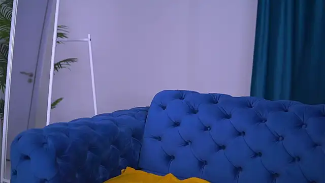 Snapshot of LovingBlondie chatting on 02/03/25, 10:58 LovingBlondie online show from 02/03/25, 10:58