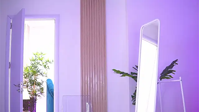 Snapshot of LovingBlondie chatting on 03/12/25, 04:30 LovingBlondie online show from 03/12/25, 04:30