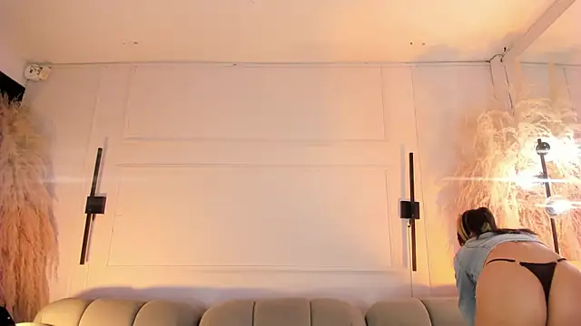 AliceHanz online show from 06/14/26, 05:48