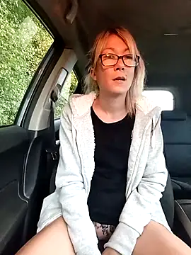 Timide girl2 online show from 10/11/25, 06:34