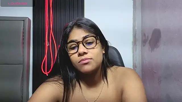 Snapshot of Rubi_boobs_ chatting on 06/04/26, 11:55 Rubi boobs online show from 06/04/26, 11:55
