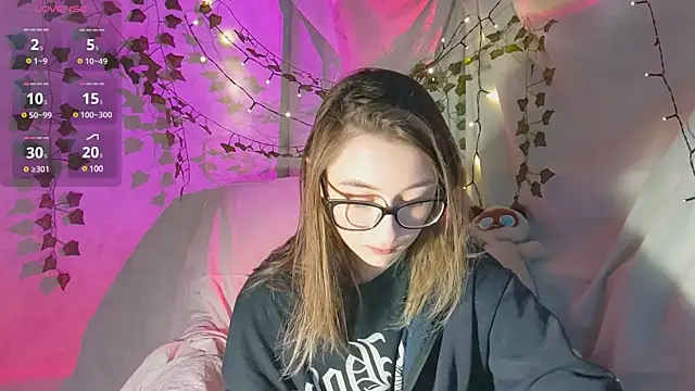 monlight  dana online show from 12/07/24, 01:29