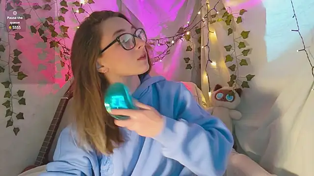 monlight  dana online show from 12/09/24, 09:39