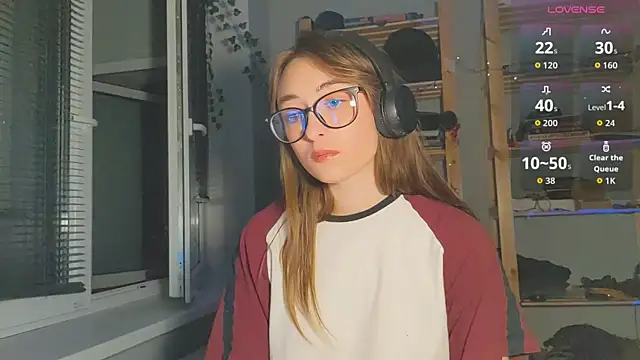 monlight  dana online show from 09/22/25, 09:28