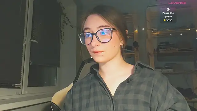 monlight  dana online show from 11/08/25, 04:07