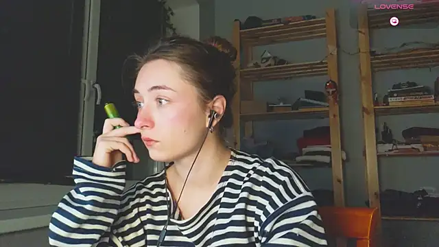 monlight  dana online show from 01/11/26, 10:04