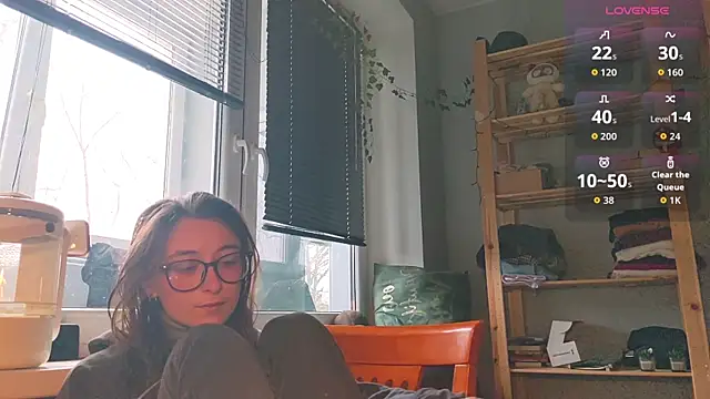 monlight  dana online show from 03/31/26, 06:47