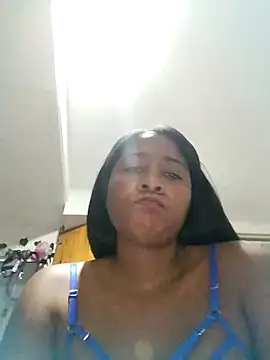 Snapshot of Berry_Bans chatting on 03/17/25, 11:32 Berry Bans online show from 03/17/25, 11:32