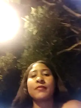 Snapshot of Berry_Bans chatting on 03/20/25, 01:35 Berry Bans online show from 03/20/25, 01:35