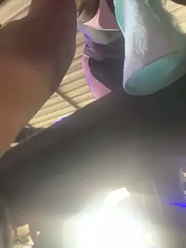 Snapshot of Berry_Bans chatting on 09/30/25, 05:29 Berry Bans online show from 09/30/25, 05:29