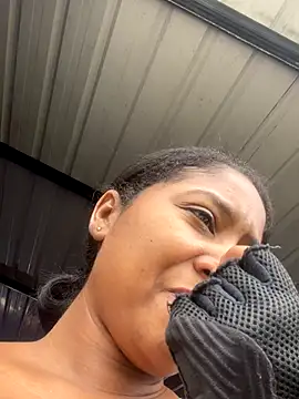 Snapshot of Berry_Bans chatting on 10/01/25, 05:41 Berry Bans online show from 10/01/25, 05:41