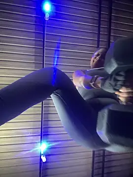 Snapshot of Berry_Bans chatting on 12/01/25, 05:18 Berry Bans online show from 12/01/25, 05:18