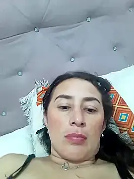 Snapshot of anita15love chatting on 11/01/25, 01:51 anita15love online show from 11/01/25, 01:51