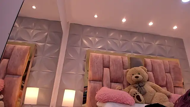 Charlotte Ice1 online show from 03/23/26, 02:54