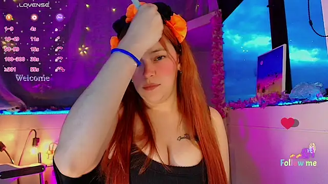 Snapshot of mariana_scott__ chatting on 10/01/25, 10:49 mariana scott online show from 10/01/25, 10:49