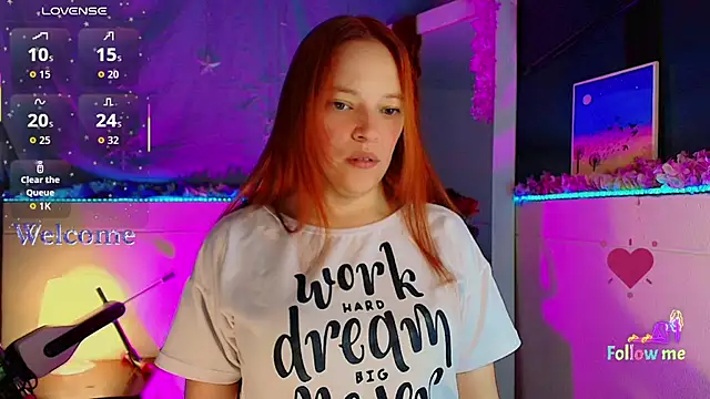 Snapshot of mariana_scott__ chatting on 11/06/25, 11:04 mariana scott online show from 11/06/25, 11:04